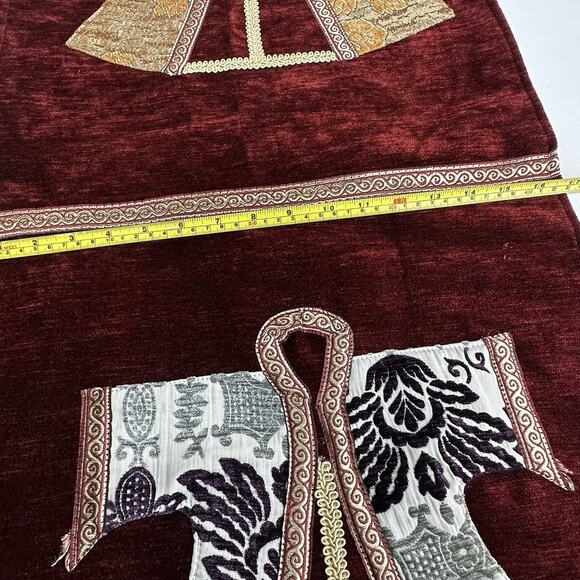 oriental wall hanging tapestry Trio Red Kaftans Design 17 X 60 In. - Picture 7 of 10